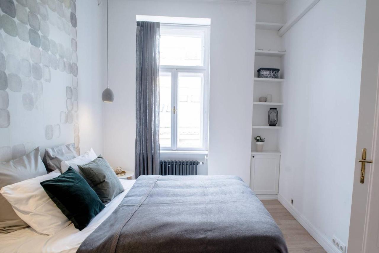 Stunning New Central Home Near Basilica Budapest Extérieur photo