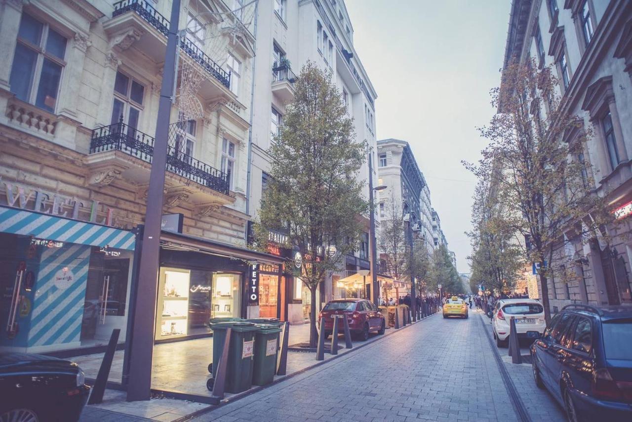 Stunning New Central Home Near Basilica Budapest Extérieur photo