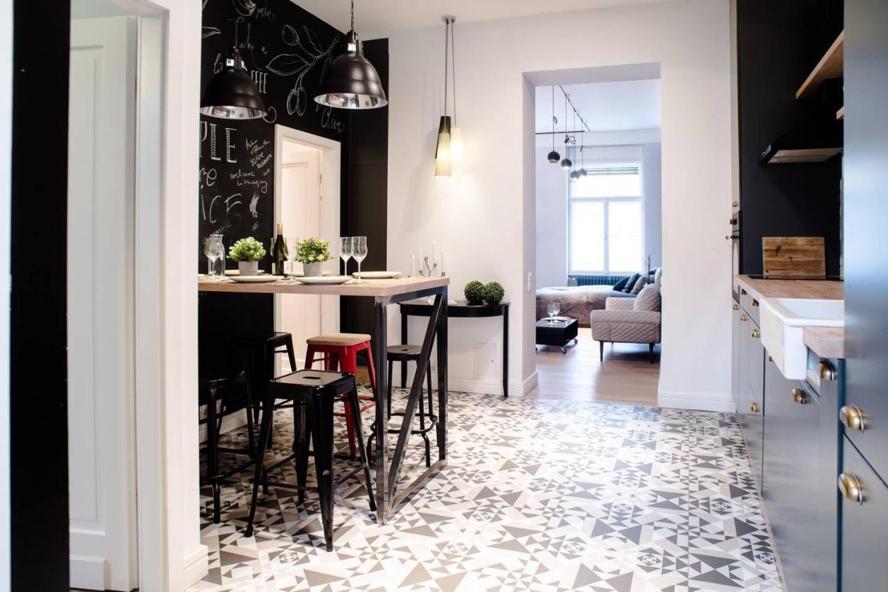 Stunning New Central Home Near Basilica Budapest Extérieur photo