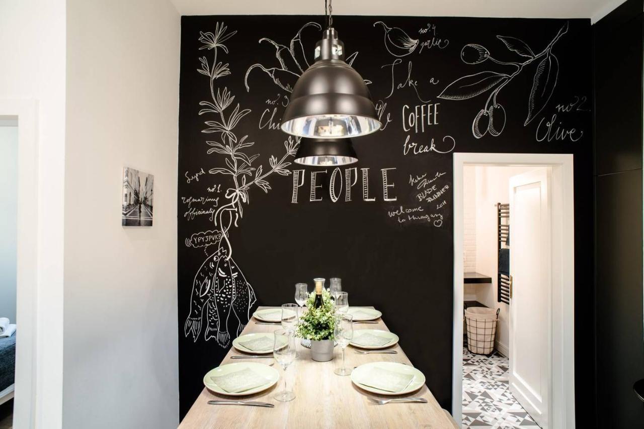 Stunning New Central Home Near Basilica Budapest Extérieur photo